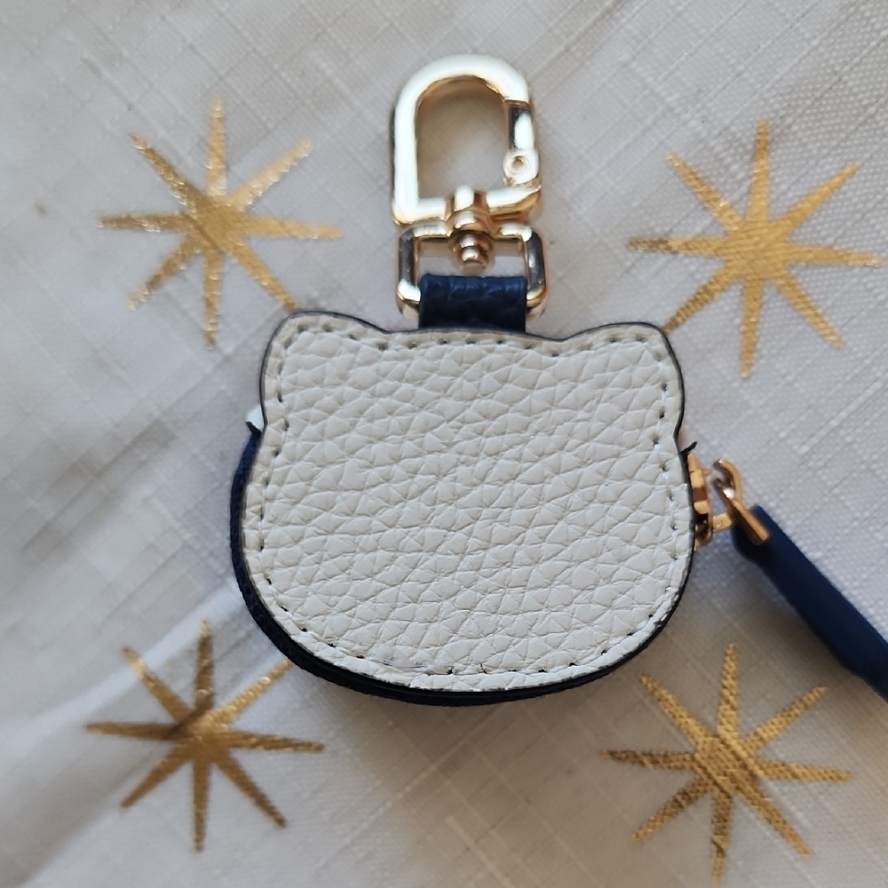 Hello Kitty White, Blue and Red Winking Coin Pouch Keychain - Picture 3 of 3